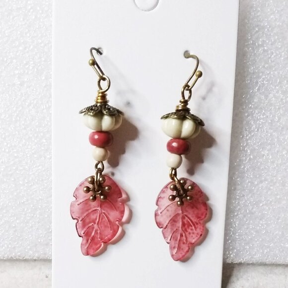 Gorgeous Pumpkin Beads & Glass Leaf Earrings! Muted Feminine Pinks & Reds! - Picture 3 of 8